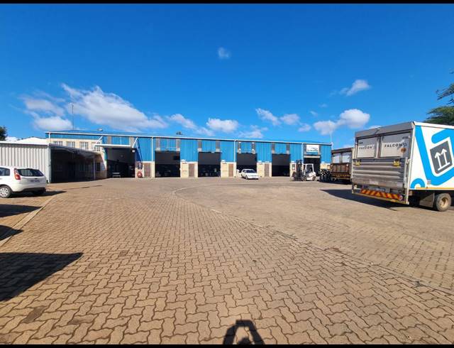 230M² BUSINESS FOR SALE IN KULEKA